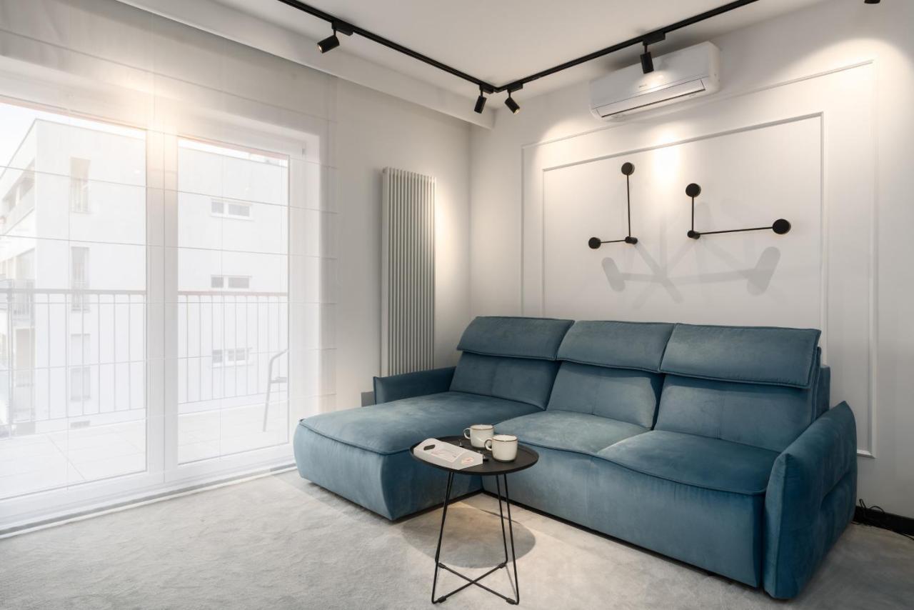 Wilczak Apartment With Free Garage Poznan By Noclegi Renters Bagian luar foto